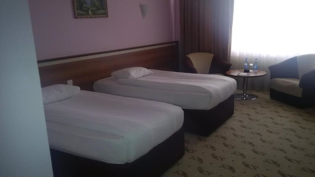 Отель River Side Hotel Мингечевир-54